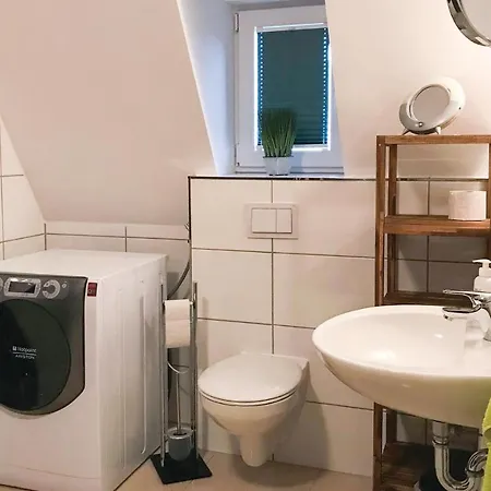 度假居 Stunning In With Kitchen 洛丁